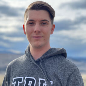 Professional Headshot Photo of Landon McKay